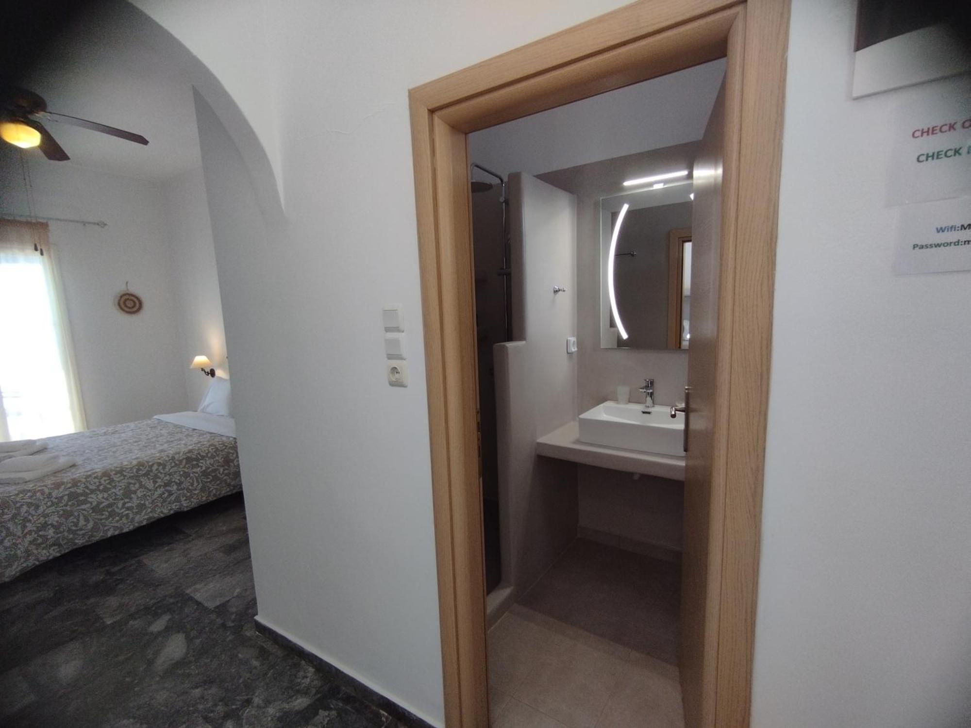 Marisini Sea View Apart otel Batsíon Dış mekan fotoğraf