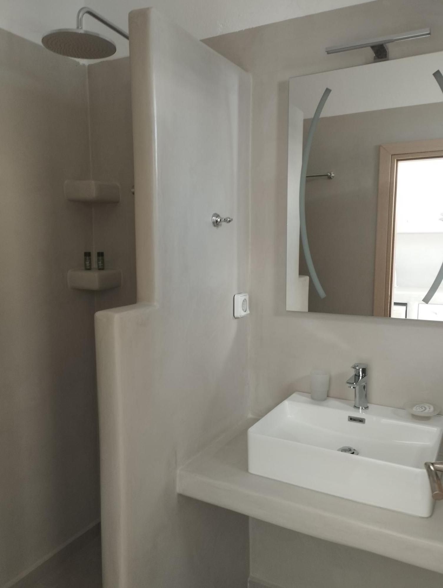 Marisini Sea View Apart otel Batsíon Dış mekan fotoğraf